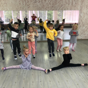 Activități extrașcolare zilnice în atmosferă de prietenie la CCC ,,Ghiocel”