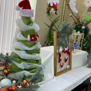 Festivalul-concurs al decorațiunilor de Crăciun confecționate handmade,,Valsul brazilor de Crăciun”